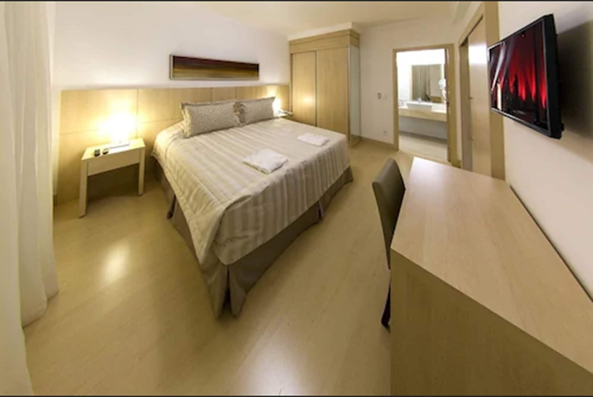 Hotel Mont Blanc Premium Ribeirão Preto Exterior foto A room at the hotel